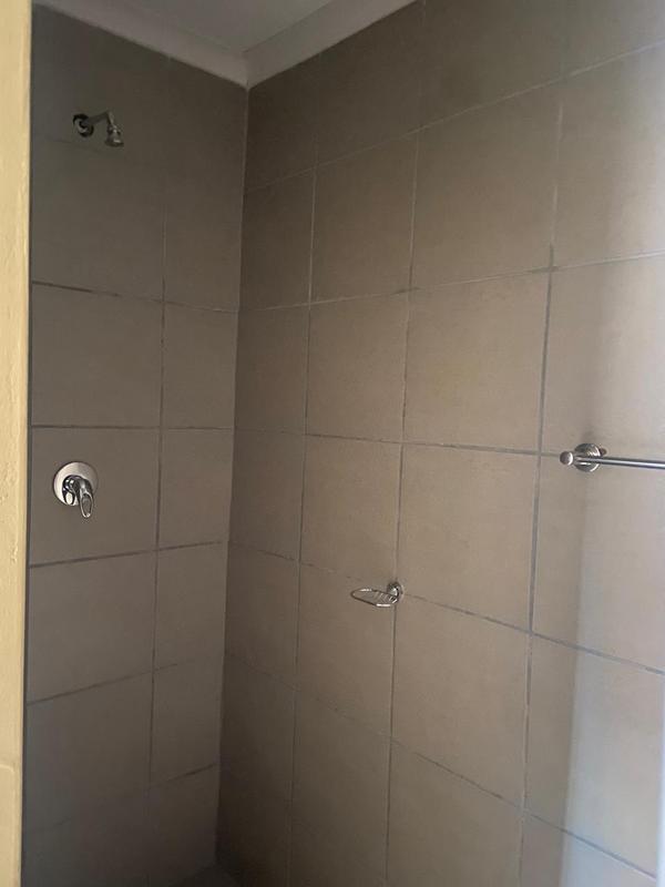 To Let 1 Bedroom Property for Rent in Miederpark North West